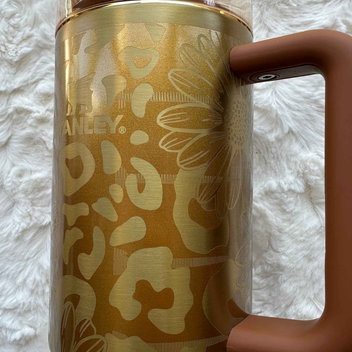 Daisy Cheetah - 40oz Quencher Copper Tinsel Ready To Ship